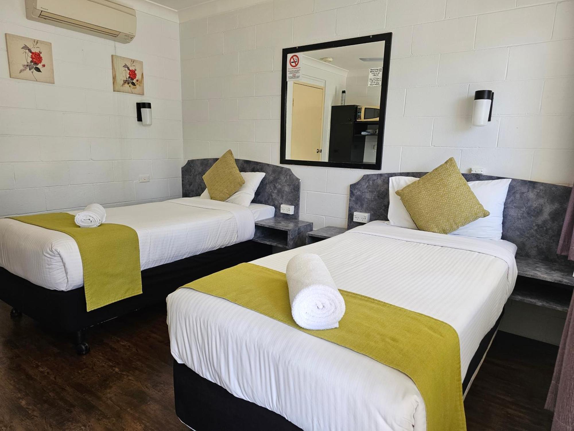 Azalea Motel Coonabarabran Exteriör bild